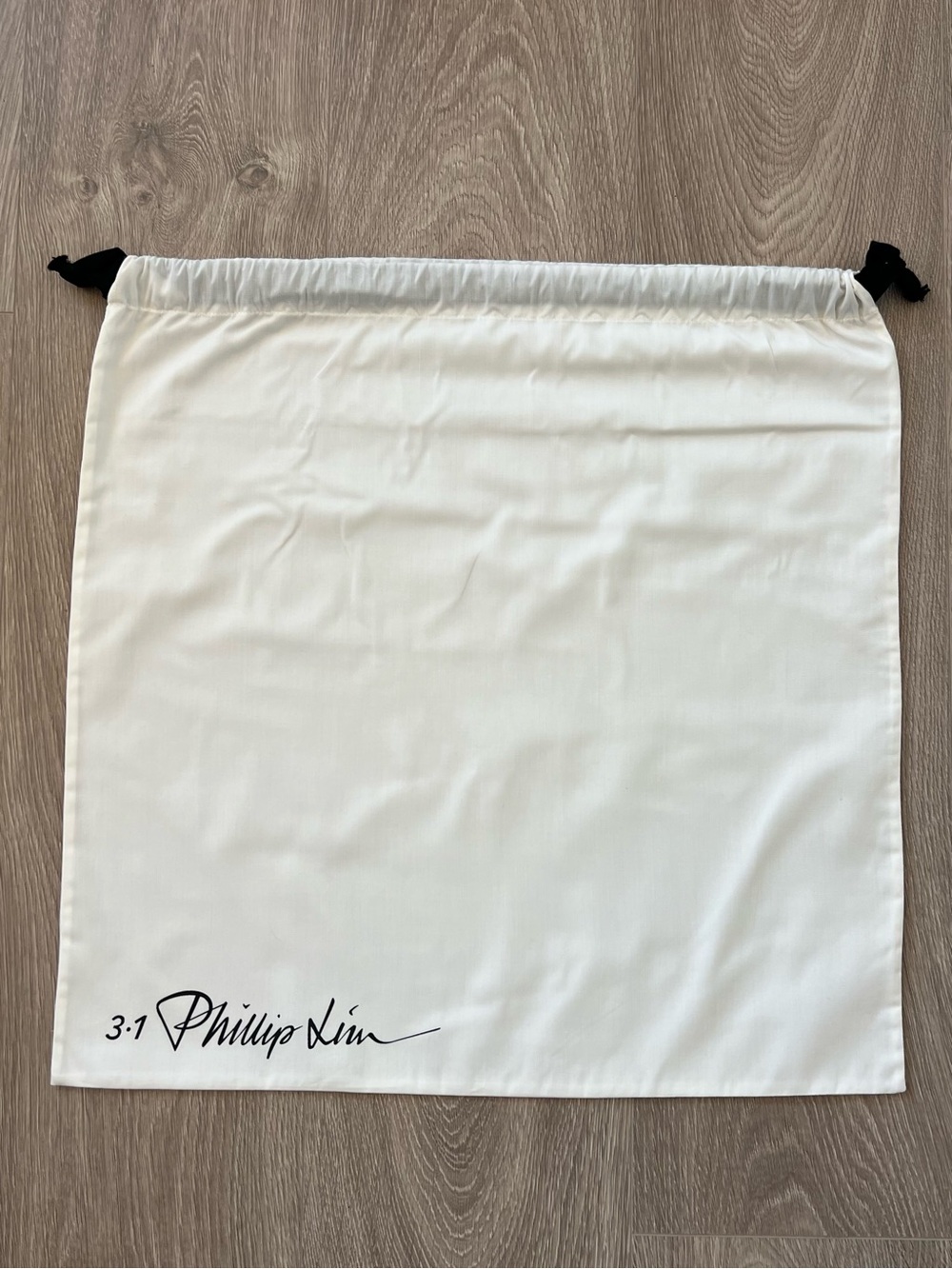3.1 Phillip Lim dust bag (C226)